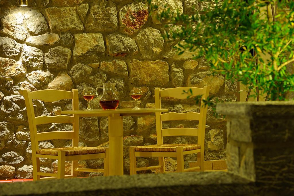 Dianthos Guesthouse Kiriákion Eksteriør billede